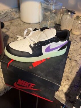 Brand new women 7w